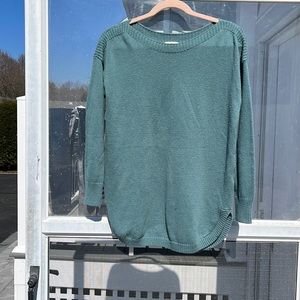 Long dolphin hem teal sweater